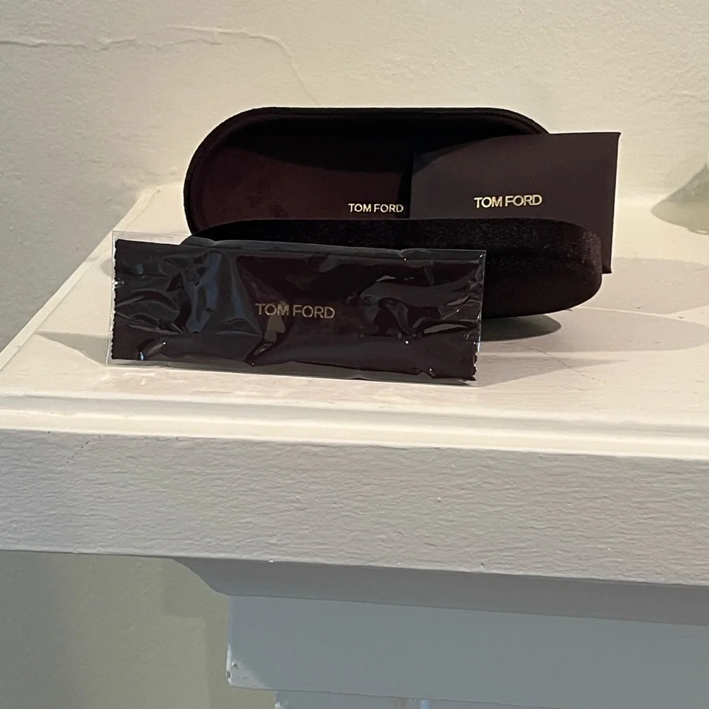 Tom Ford Black Sunglasses AUTHENTIC - Picture 5 of 6